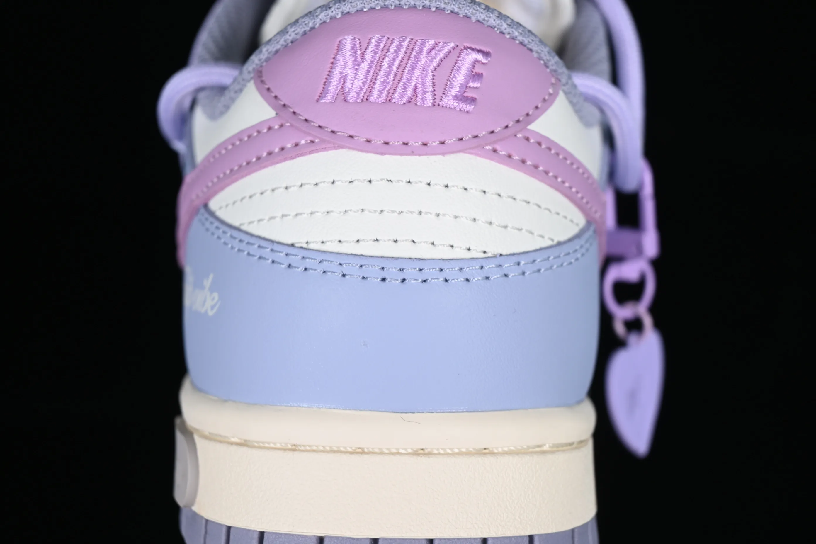 All Categories Nk SB Dunk Series Nk SB Dunk Low Low-top sneakers Nk Dunk Low "RISK" Fantasy French Tulip Love Buckle SB strap low-top casual sneakers DD1503-500
